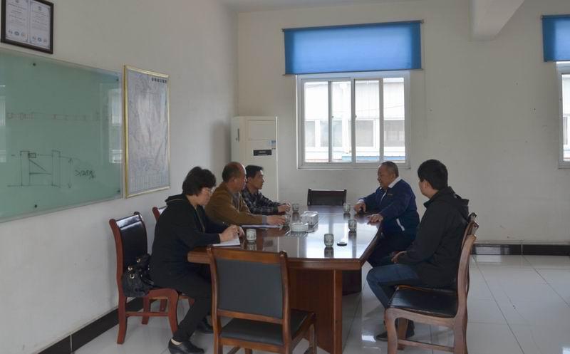 固镇县人民政府--固镇县气象局班子成员深入企