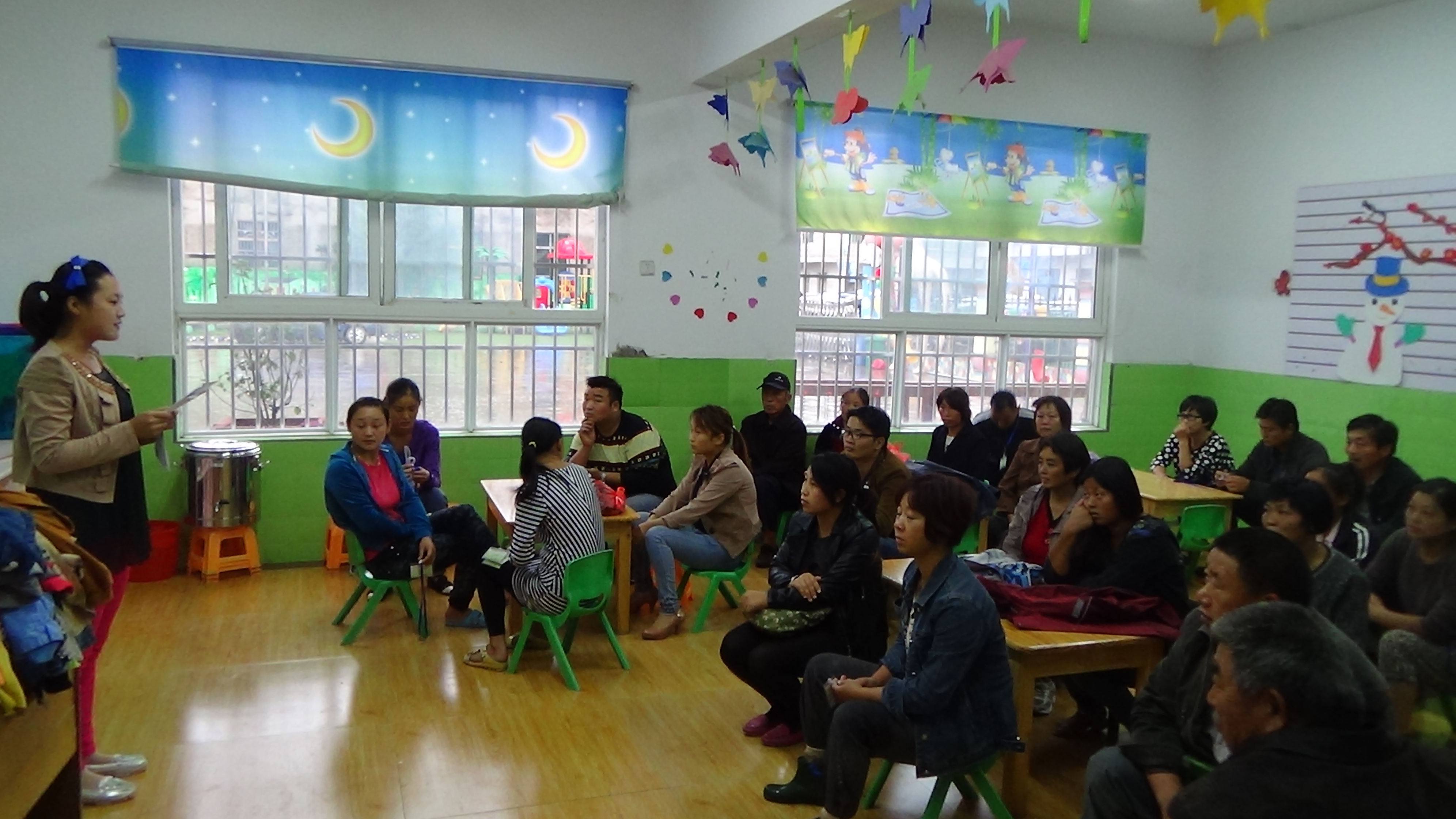 幼儿园开家长会家长应该跟老师说什么好