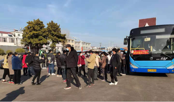新马桥镇:送工入企解难题 精准服务暖人心