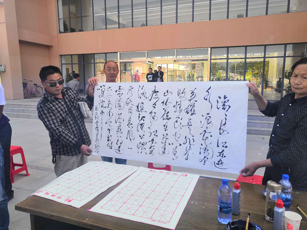 湖沟镇举办庆祝改革开放四十周年诗词楹联书法