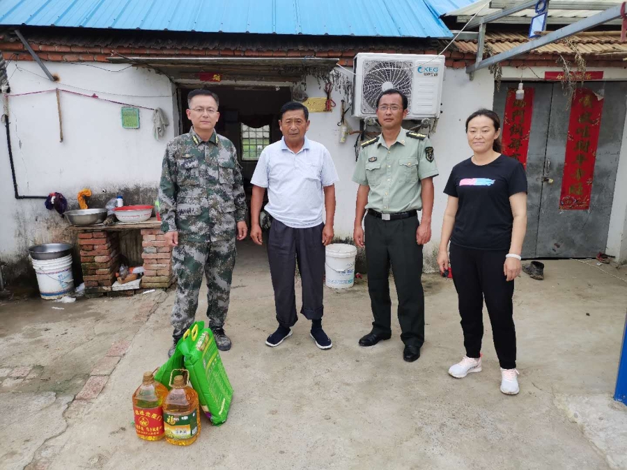 王庄镇积极开展"八一"慰问活动_固镇县人民政府