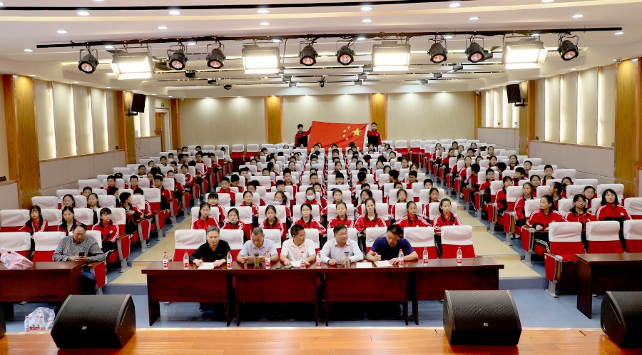 祝福伟大祖国歌颂辉煌成就一一固镇县实验中学教育集团举行庆祝共和国