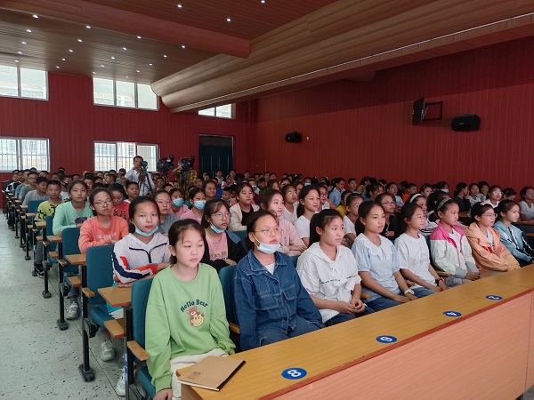 遇见固镇三中遇见更好的自己固镇县第三中学开展2021级新生入学教育