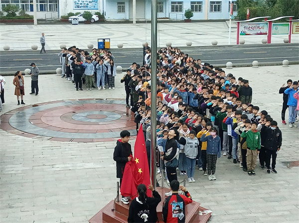 刘集中学开展党在我心中青少年学党史系列活动