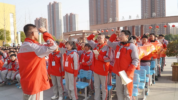 奋斗百日圆梦六月固镇县第三中学召开2022年中考百日誓师大会