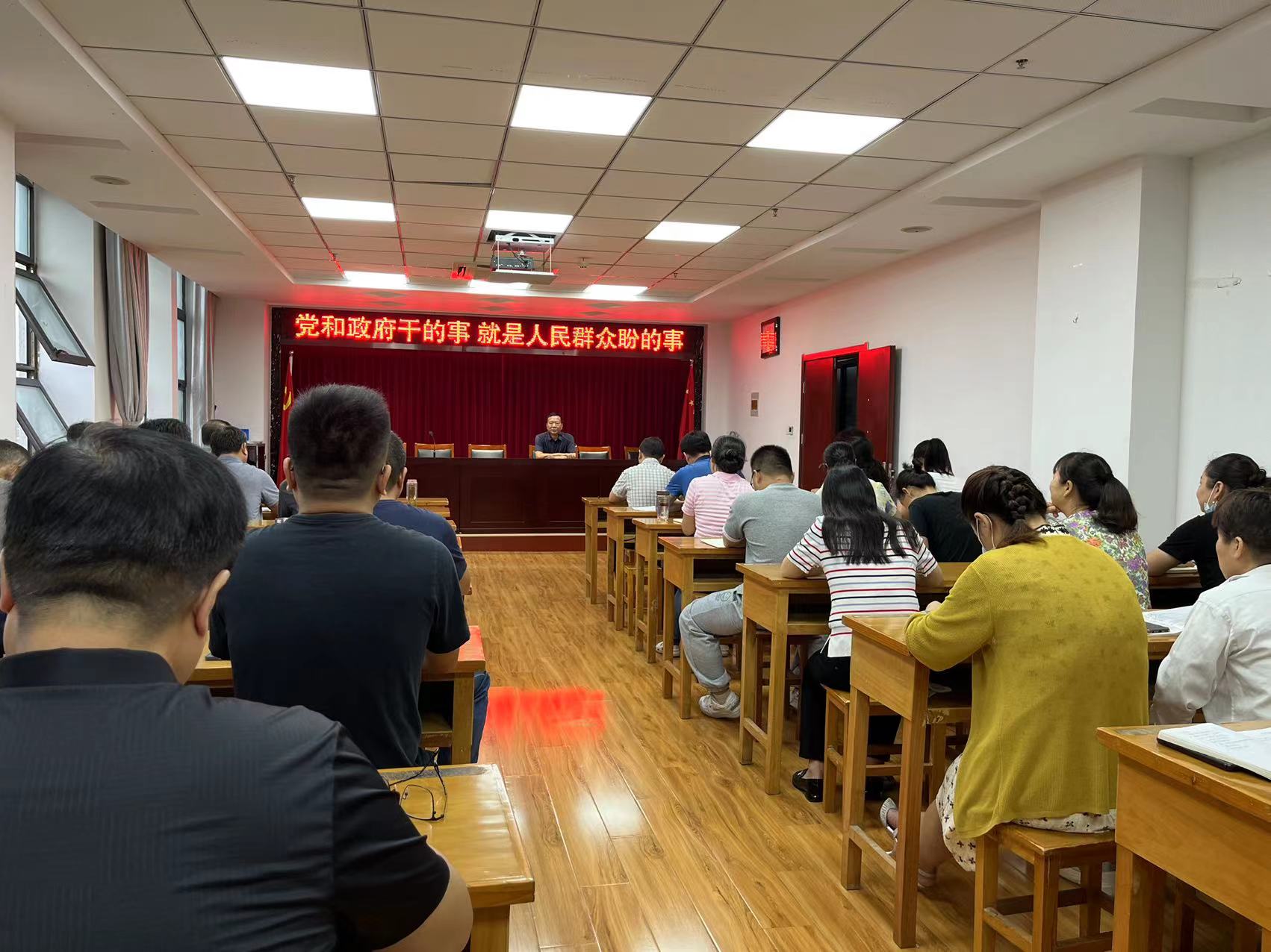 固镇县财政局开展集中学习培训“党和政府干的事 就是人民群众盼的事”_固镇县人民政府